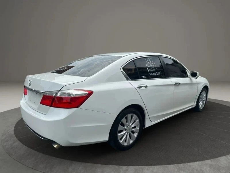 2013 Honda Accord 9th Gen - Image 5 of 12