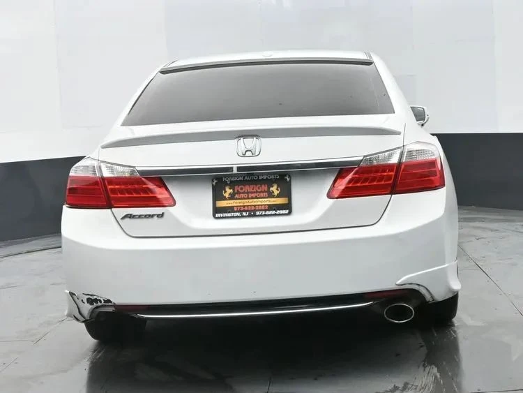 2013 Honda Accord 9th Gen - Image 8 of 12