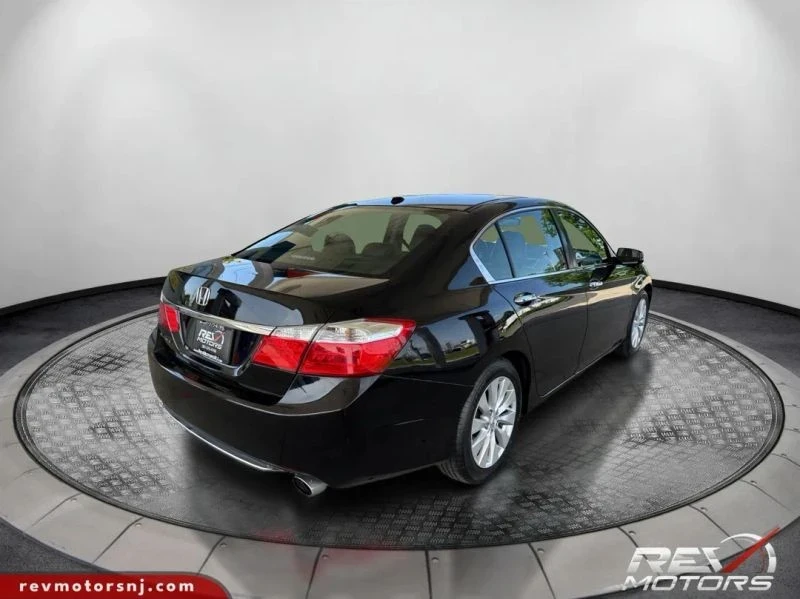 2013 Honda Accord 9th Gen - Image 5 of 12