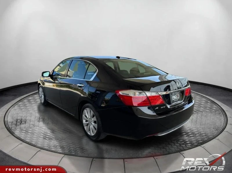 2013 Honda Accord 9th Gen - Image 3 of 12