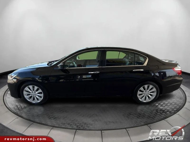 2013 Honda Accord 9th Gen - Image 2 of 12