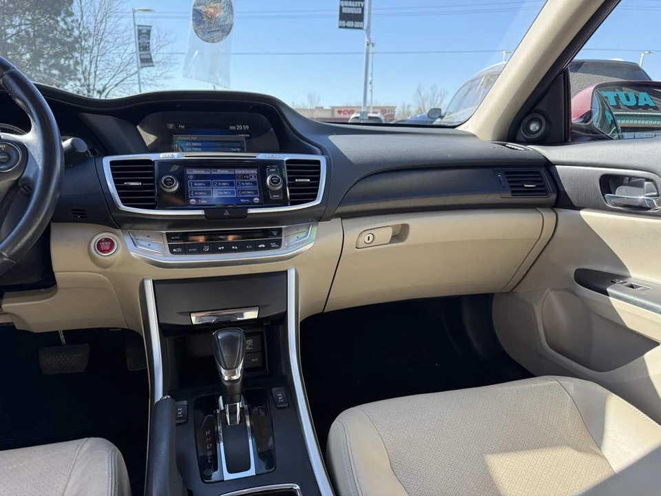 2013 Honda Accord 9th Gen - Image 17 of 21