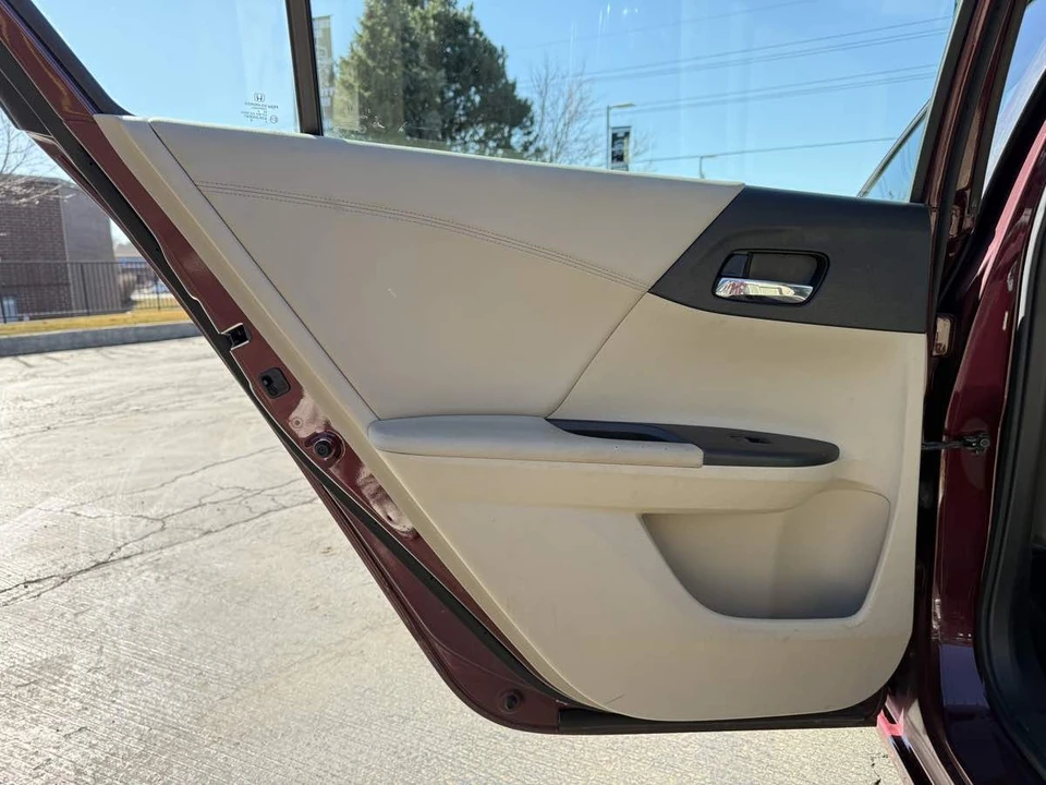 2013 Honda Accord 9th Gen - Image 10 of 21