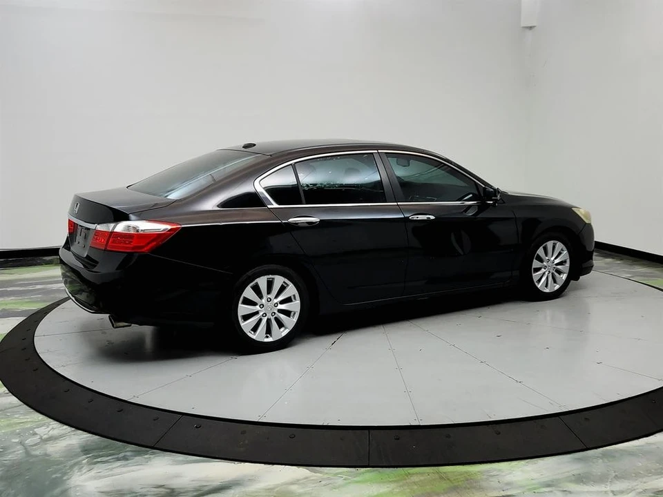 2013 Honda Accord 9th Gen - Image 5 of 21