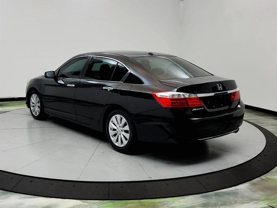 2013 Honda Accord 9th Gen - Image 7 of 21