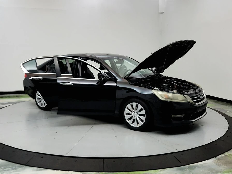 2013 Honda Accord 9th Gen - Image 10 of 21