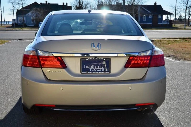 2013 Honda Accord 9th Gen - Image 9 of 12