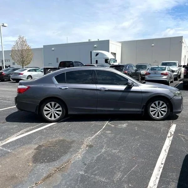 2013 Honda Accord 9th Gen - Image 10 of 12