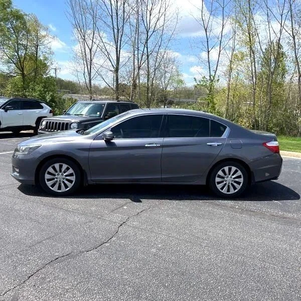 2013 Honda Accord 9th Gen - Image 3 of 12