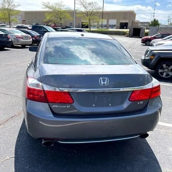 2013 Honda Accord 9th Gen - Image 7 of 12