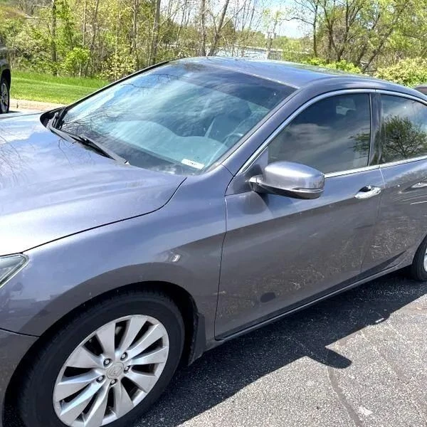 2013 Honda Accord 9th Gen - Image 2 of 12