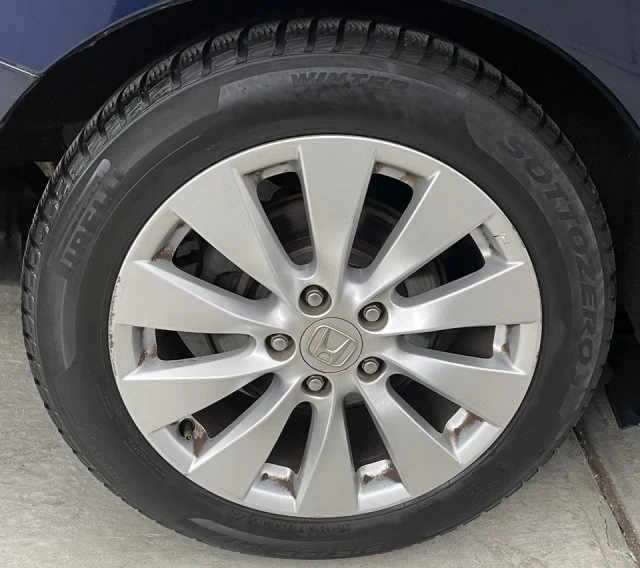 2013 Honda Accord 9th Gen - Image 18 of 21