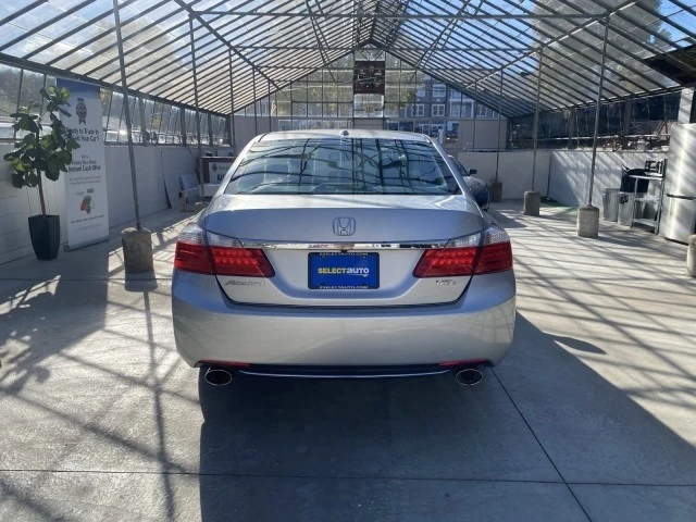 2013 Honda Accord 9th Gen - Image 9 of 21
