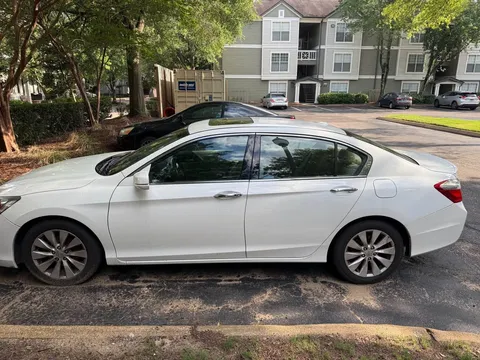 2013 Honda Accord 9th Gen - Image 2 of 8