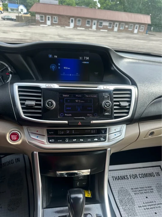 2013 Honda Accord 9th Gen - Image 15 of 20