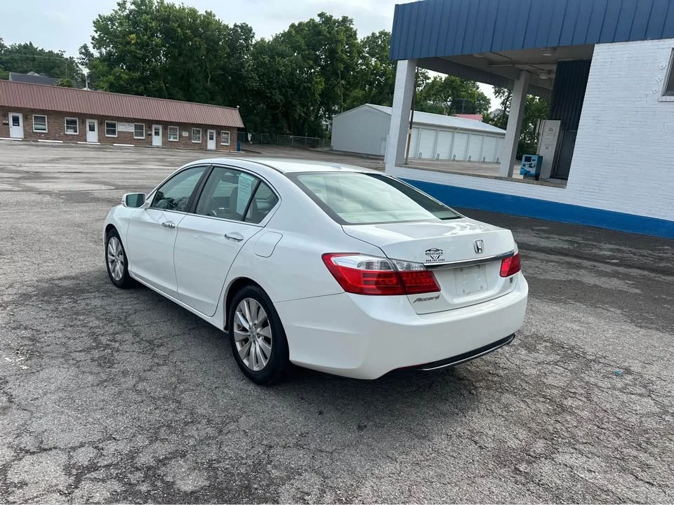 2013 Honda Accord 9th Gen - Image 4 of 20