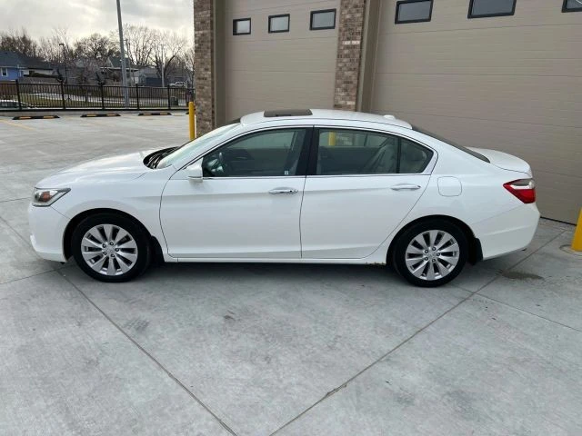 2013 Honda Accord 9th Gen - Image 2 of 21