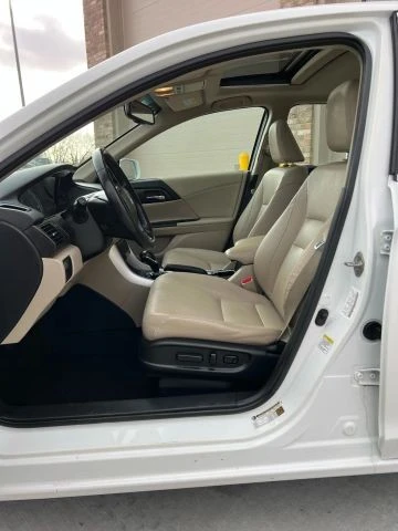 2013 Honda Accord 9th Gen - Image 17 of 21