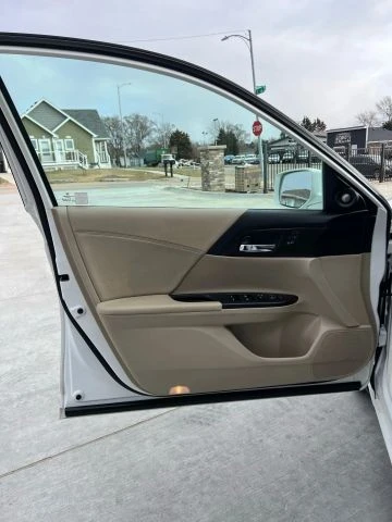 2013 Honda Accord 9th Gen - Image 19 of 21
