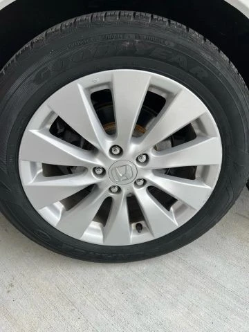 2013 Honda Accord 9th Gen - Image 8 of 21