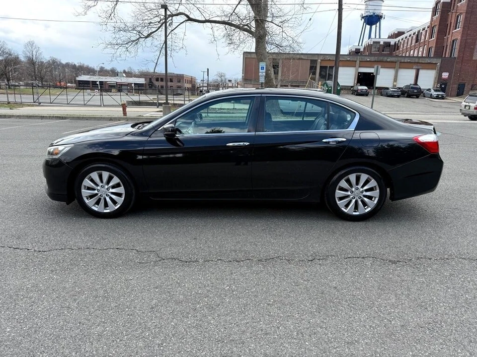 2013 Honda Accord 9th Gen - Image 8 of 12