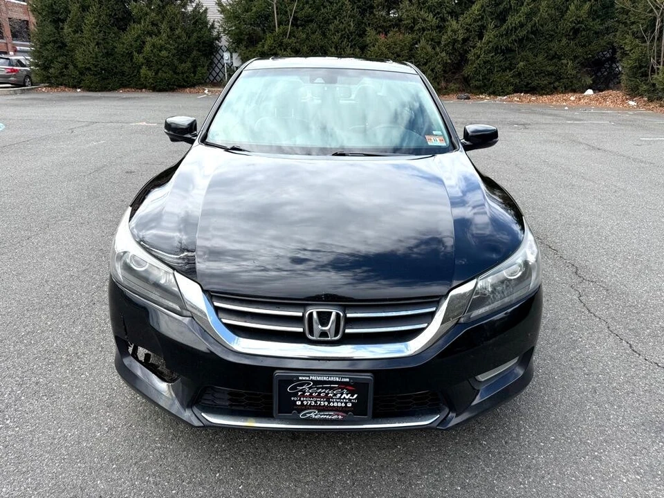 2013 Honda Accord 9th Gen - Image 2 of 12