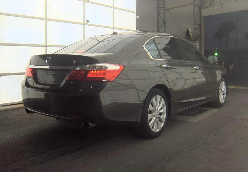 2013 Honda Accord 9th Gen - Image 5 of 14