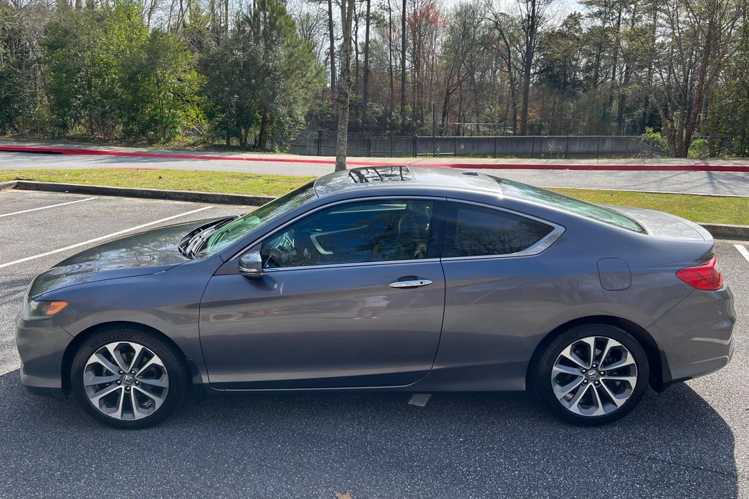 2013 Honda Accord 9th Gen - Image 3 of 31