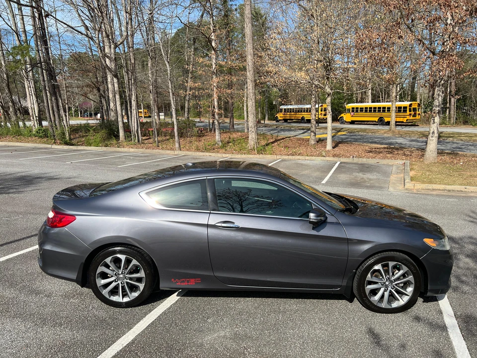 2013 Honda Accord 9th Gen - Image 18 of 31