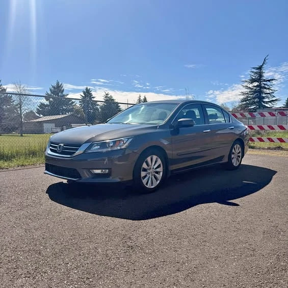2013 Honda Accord 9th Gen - Image 1 of 1