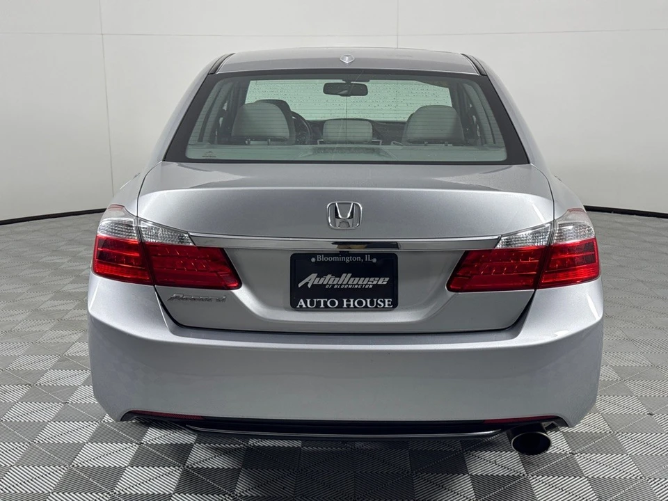 2013 Honda Accord 9th Gen - Image 6 of 12