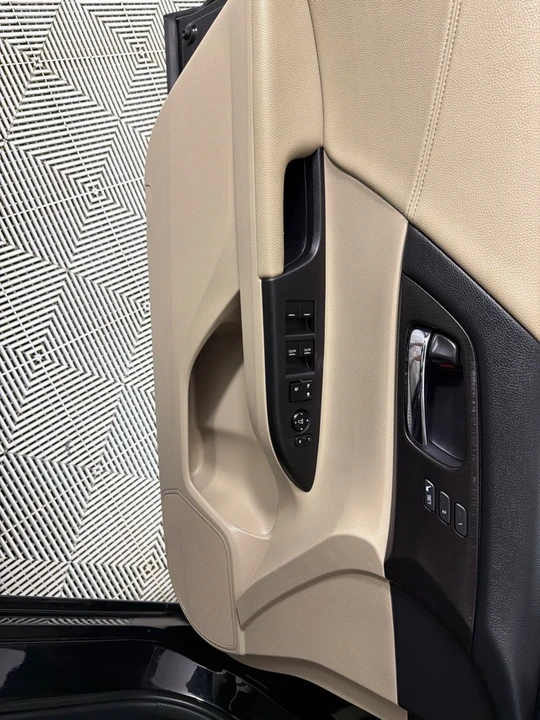 2013 Honda Accord 9th Gen - Image 11 of 21