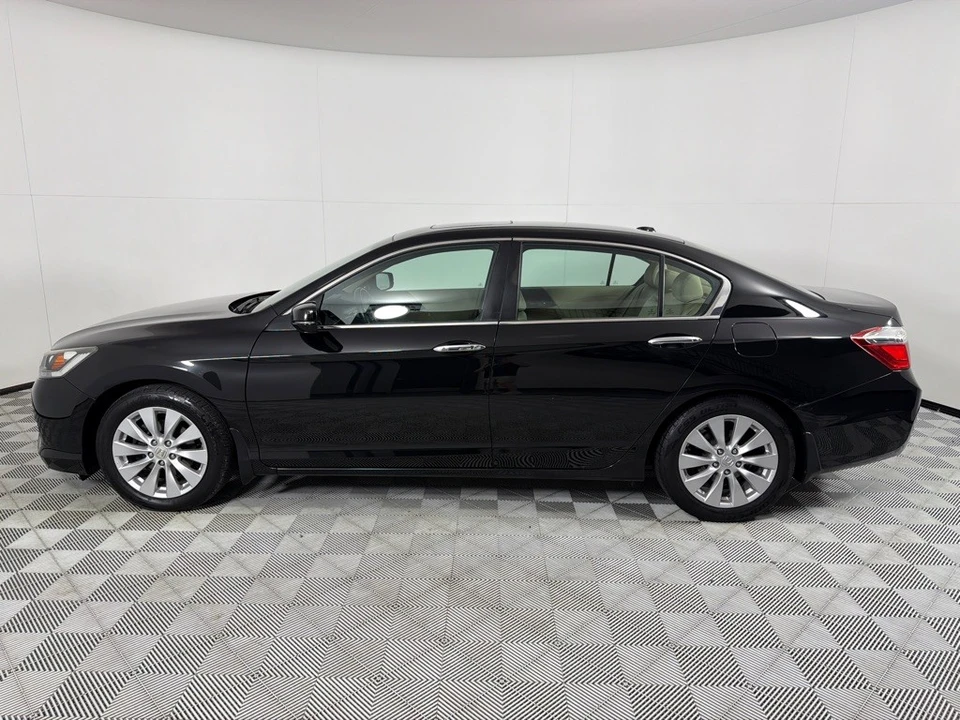 2013 Honda Accord 9th Gen - Image 8 of 21