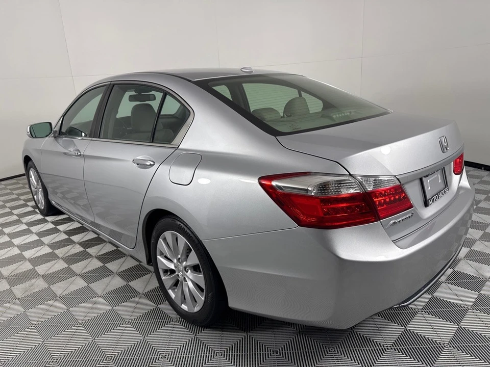 2013 Honda Accord 9th Gen - Image 6 of 12