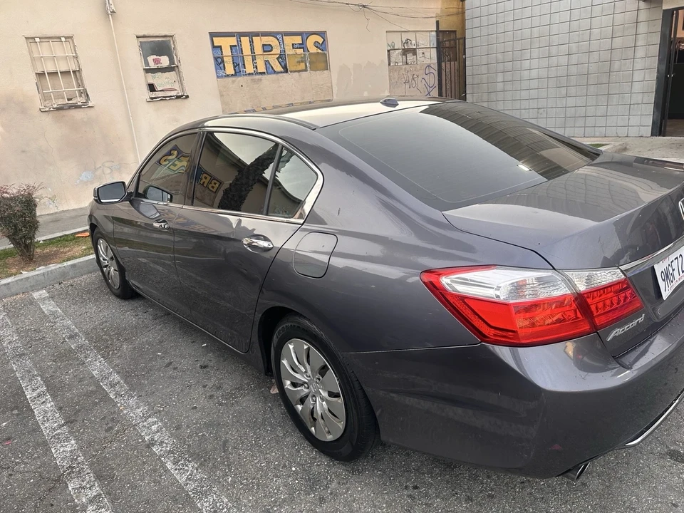 2013 Honda Accord 9th Gen - Image 2 of 8