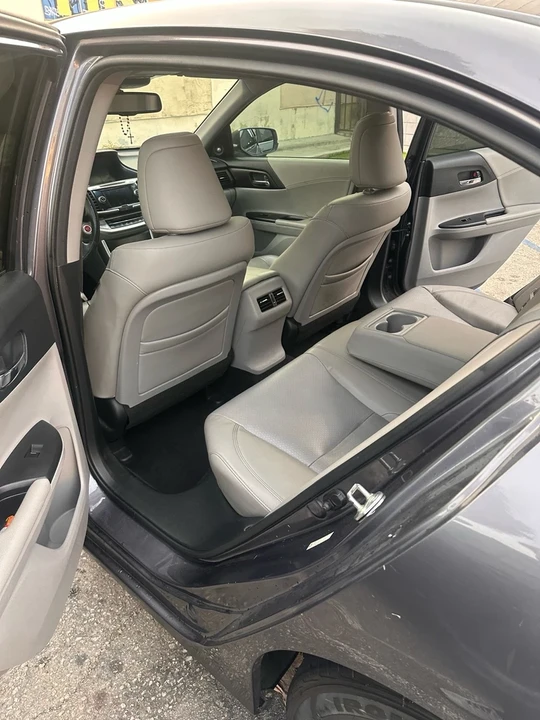 2013 Honda Accord 9th Gen - Image 6 of 8