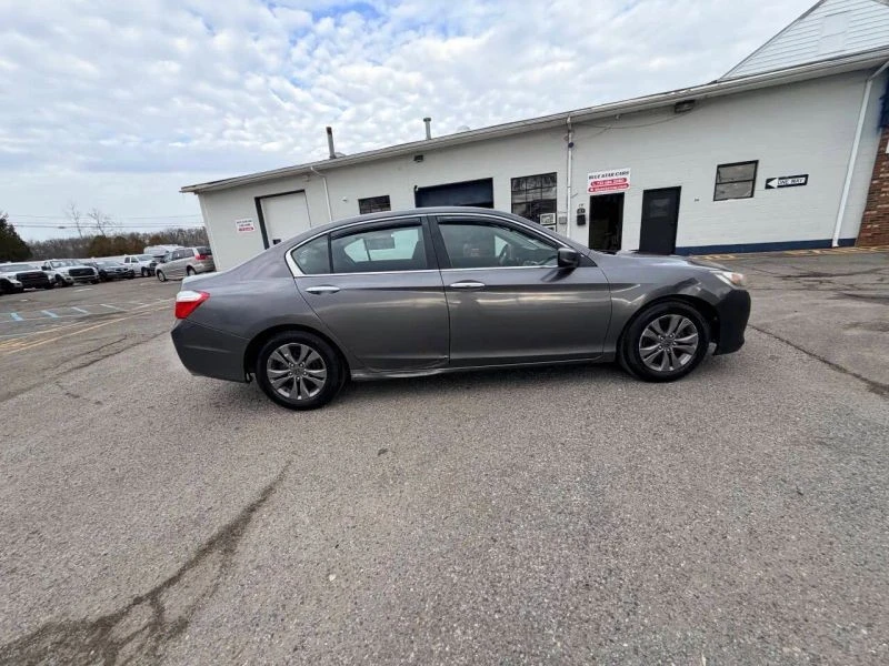 2013 Honda Accord 9th Gen - Image 9 of 12