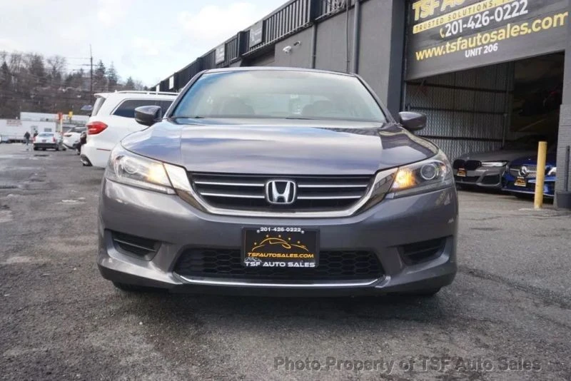 2013 Honda Accord 9th Gen - Image 2 of 12