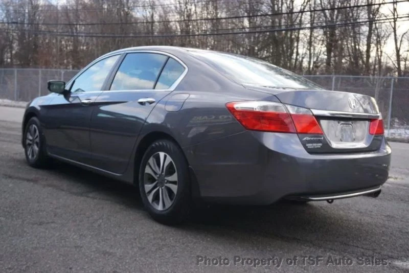 2013 Honda Accord 9th Gen - Image 5 of 12