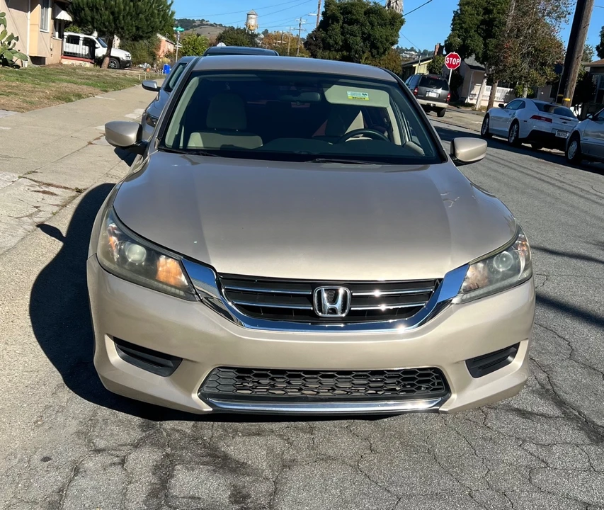 2013 Honda Accord 9th Gen - Image 6 of 10