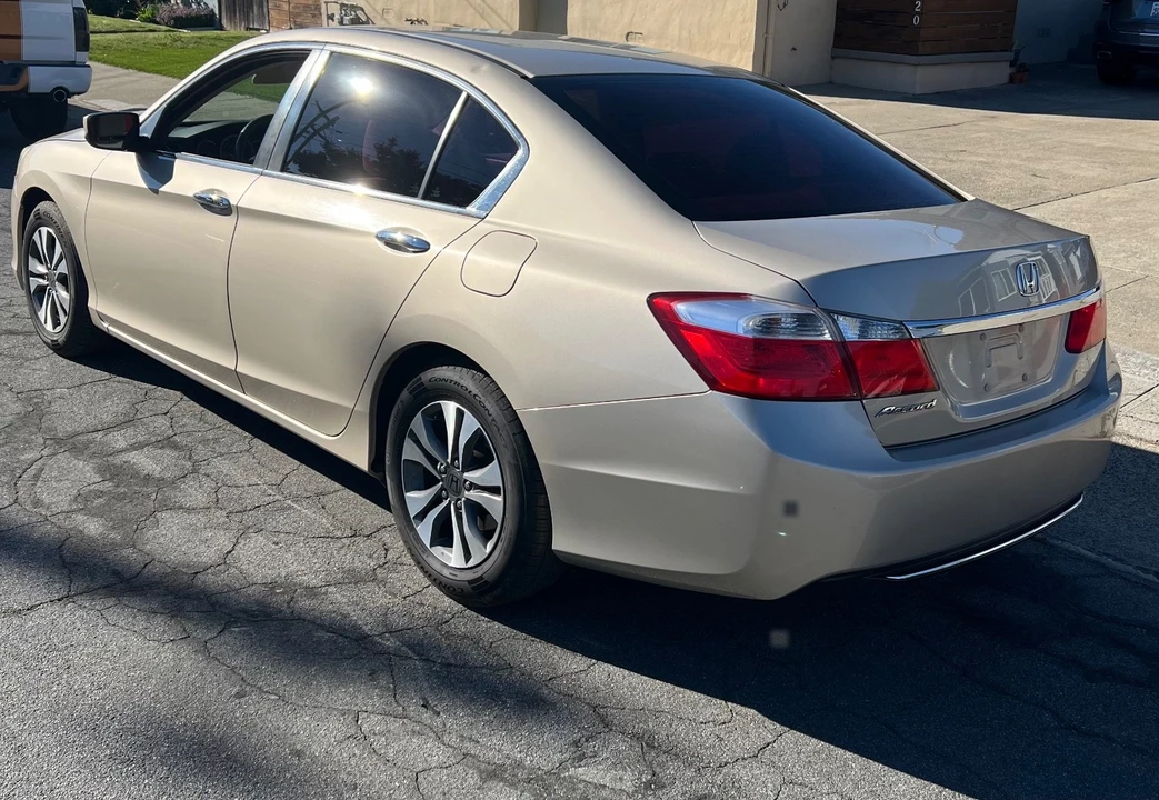 2013 Honda Accord 9th Gen - Image 2 of 10