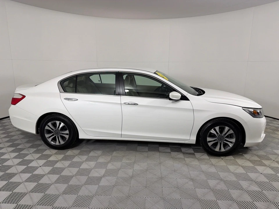 2013 Honda Accord 9th Gen - Image 4 of 12
