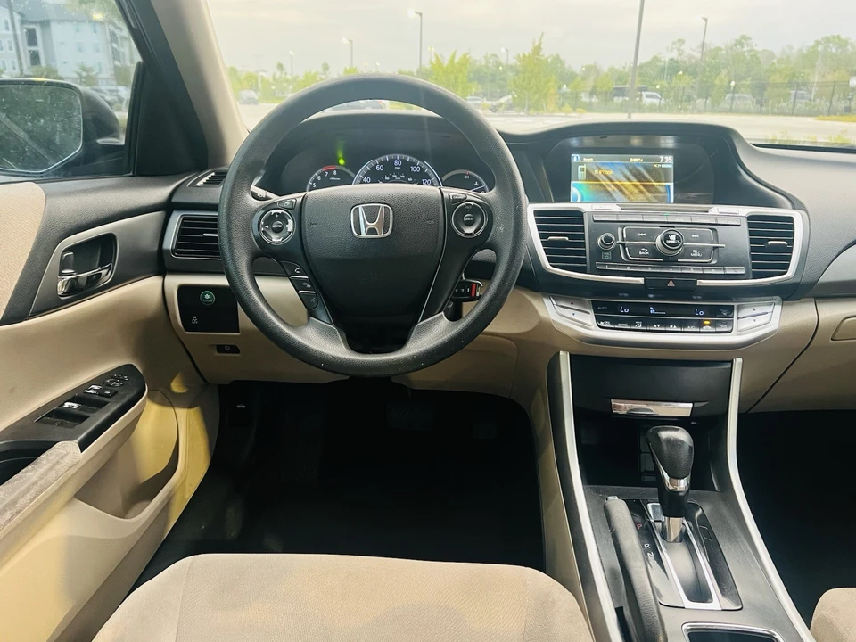 2013 Honda Accord 9th Gen - Image 13 of 19