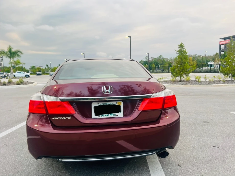 2013 Honda Accord 9th Gen - Image 16 of 19