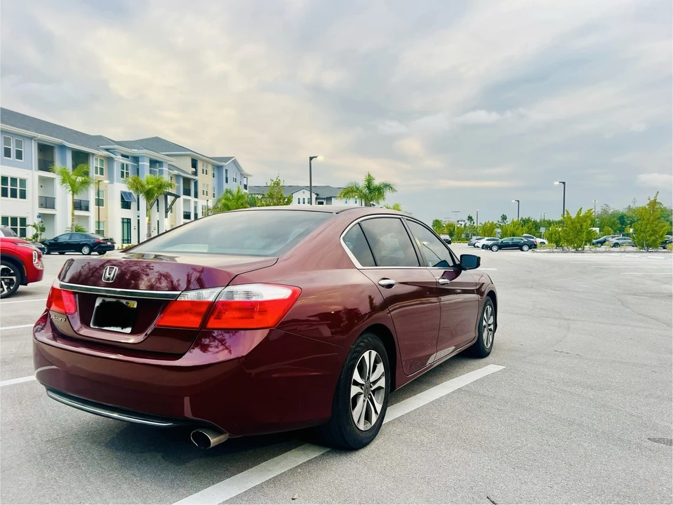 2013 Honda Accord 9th Gen - Image 6 of 19