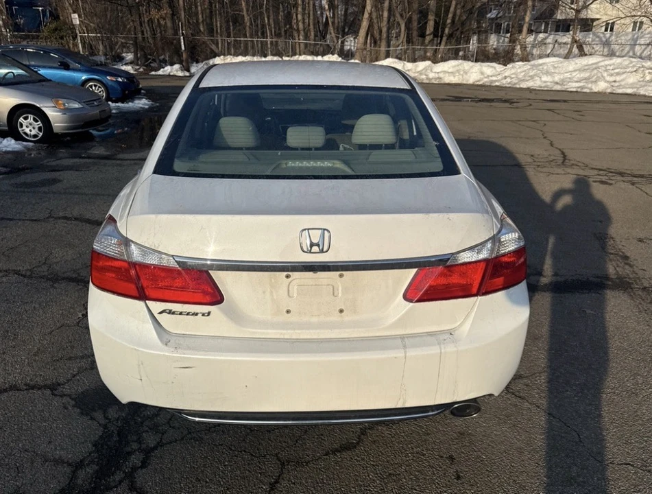 2013 Honda Accord 9th Gen - Image 6 of 11