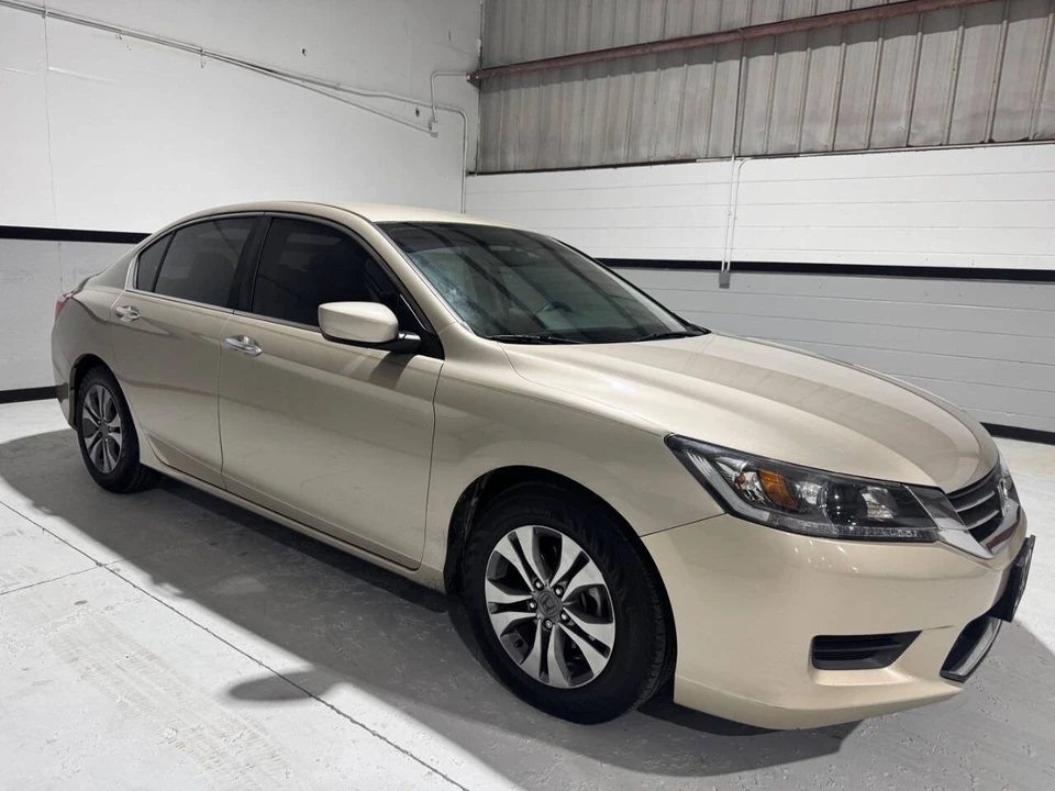 2013 Honda Accord 9th Gen - Image 11 of 21