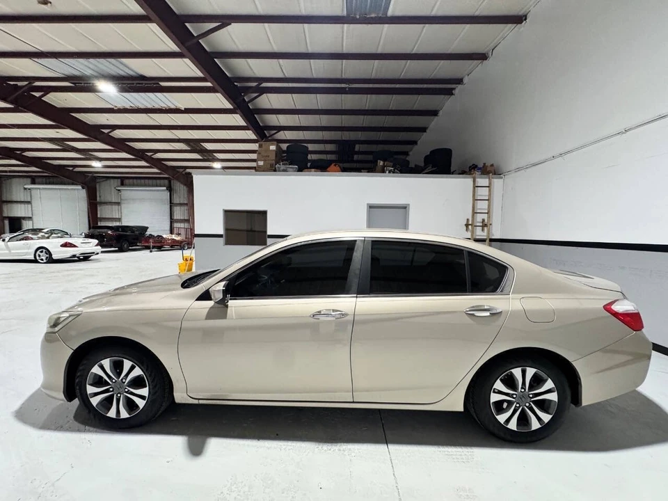 2013 Honda Accord 9th Gen - Image 6 of 21