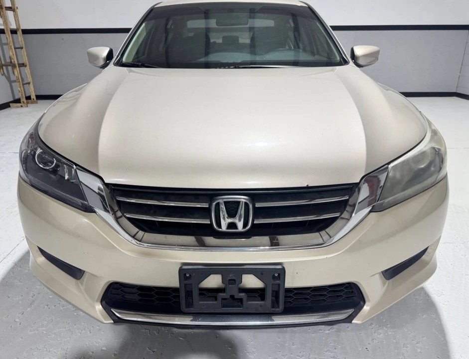 2013 Honda Accord 9th Gen - Image 12 of 21