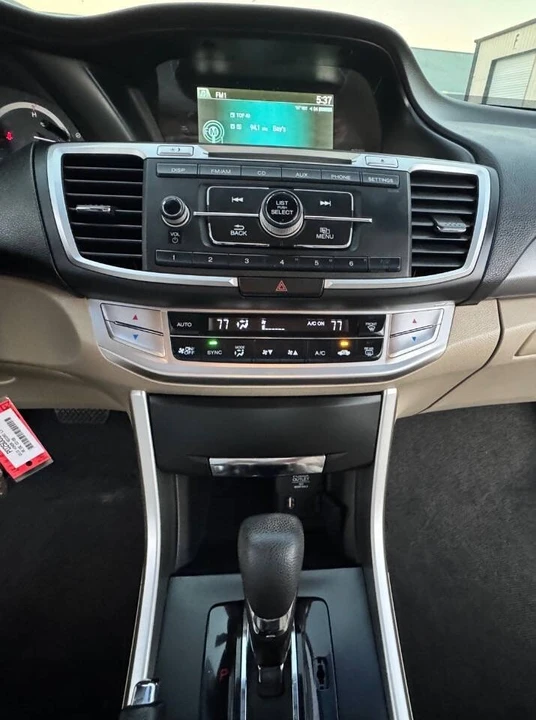 2013 Honda Accord 9th Gen - Image 17 of 21